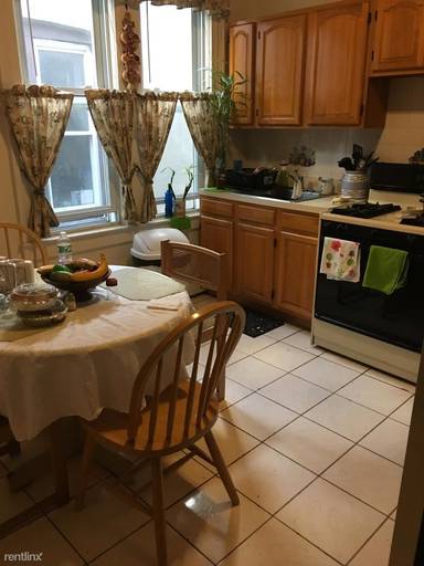 Main picture of 128 65th St