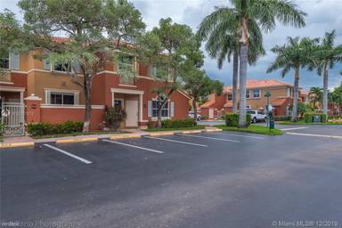 Main picture of 6120 NW 116th Pl