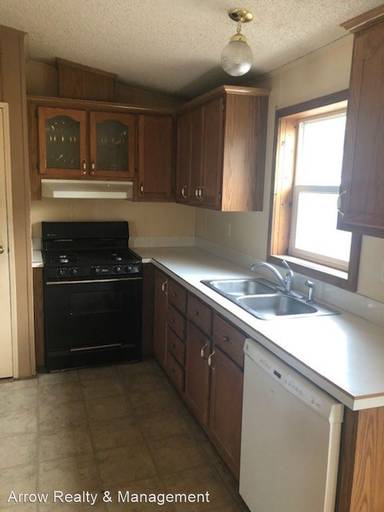 Main picture of 214 Lincoln Ave