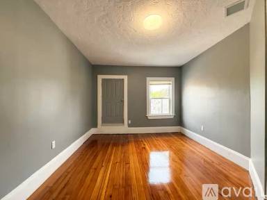 Main picture of 69 Greenwood St