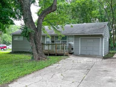 Main picture of 7801 Ruskin Way