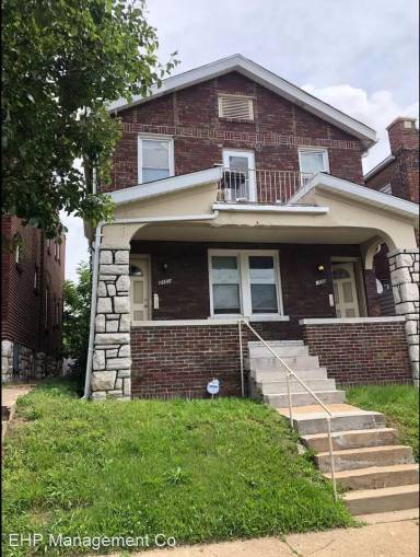 Main picture of 3855 Meramec St