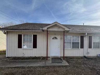 Main picture of 768 N McLemore Ave