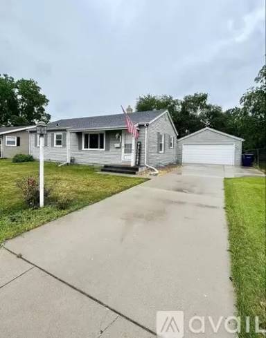 Main picture of 1250 S Pearl St
