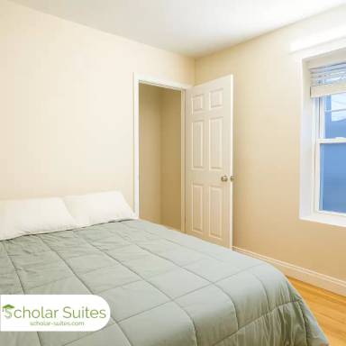 Main picture of 712 Shawmut Ave