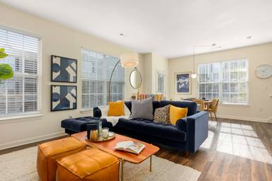 Main picture of The Residences at Stevens Pond