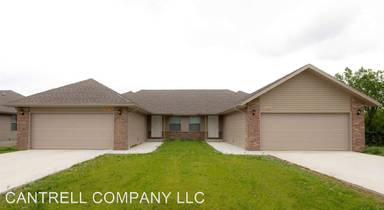 Main picture of 5462 S Main St