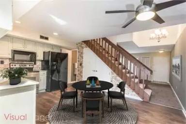 Main picture of 368 Crescent Spring Dr