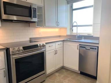 Main picture of 1260 N Prospect Ave