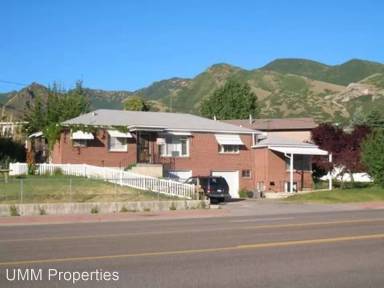 Main picture of 1509 S Foothill Dr