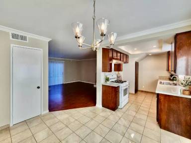 Main picture of 232 S Pine St