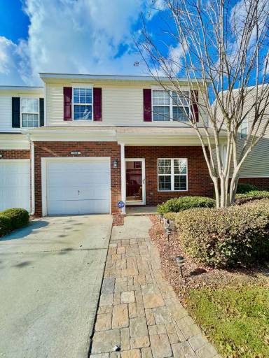 Main picture of 256 Azteca Dr