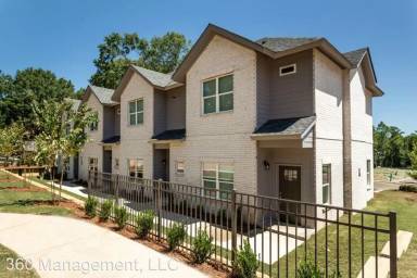 Main picture of 808 N Gay St