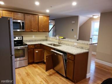Main picture of 10 Cardigan Ct