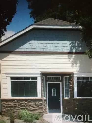 Main picture of 1701 Lowry Ave NE