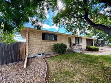 Main picture of 8976 W Colorado Pl