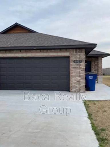 Main picture of 1819 Cypress Ln