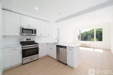 Main picture of 3309 Liberty Ave
