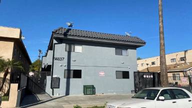 Main picture of 14837 Erwin St