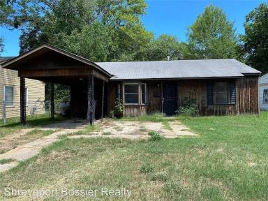 Main picture of 2720 Amherst St