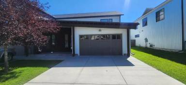 Main picture of 824-838 Rosa Way
