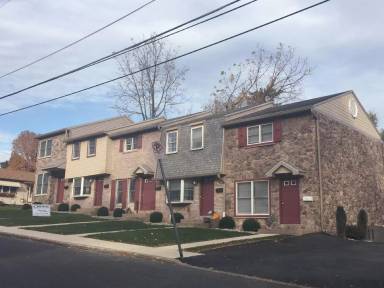 Main picture of 36 N Green St