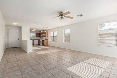 Main picture of 1543 S Danielson Way