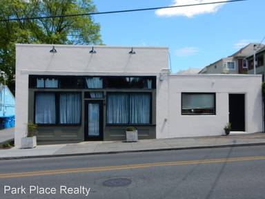 Main picture of 445 Elm Ave SW