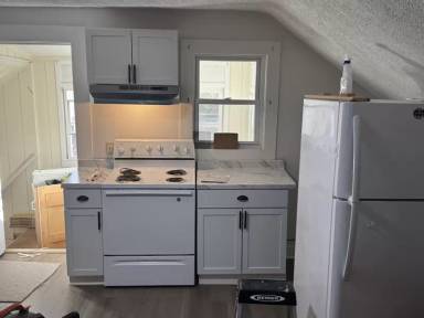 Main picture of 81 Summit Ave