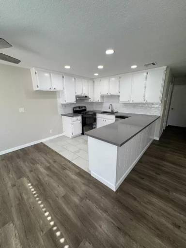 Main picture of 623 E Cedar Ave