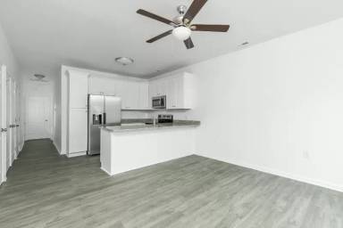 Main picture of 1301 W 27th St