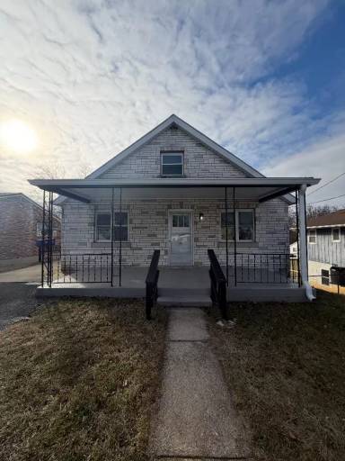 Main picture of 5 E Green St