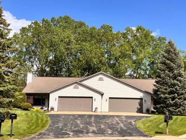 Main picture of 26 Duchess Ct