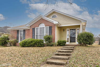 Main picture of 5763 Stoneridge Dr
