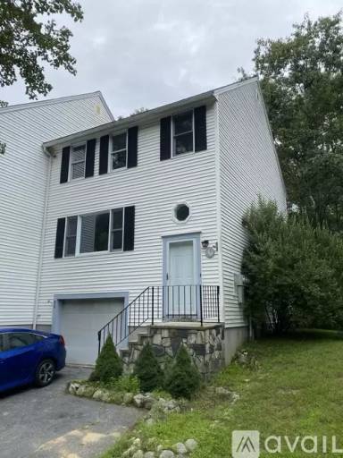 Main picture of 13 Stanorm Dr
