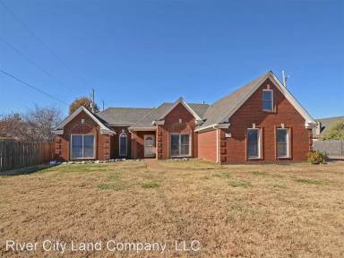 Main picture of 795 Radiance Dr