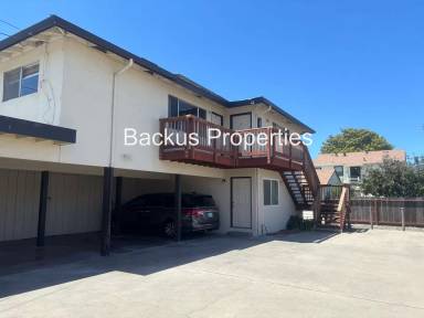 Main picture of 14 Cypress St