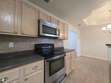 Main picture of 412 Medina Dr
