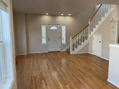 Main picture of 3809 SE 9th Ave