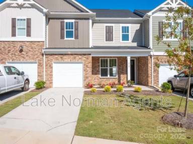 Main picture of 6147 Snowy Egret Ave