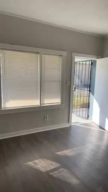 Main picture of 276 W Trigg Ave