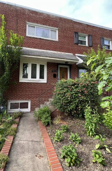 Main picture of 1023 Vernon St