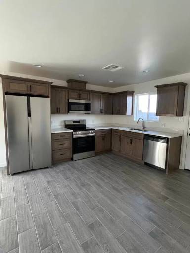 Main picture of 131 S Avenue A