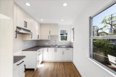 Main picture of 10211 Mountair Ave