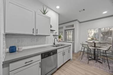 Main picture of Villas at Rogers Ranch