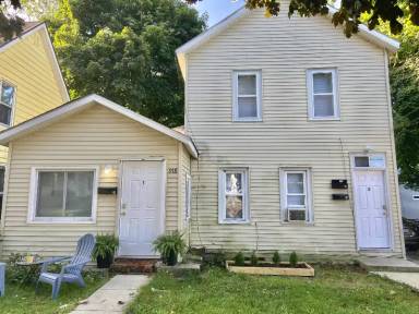 Main picture of 918 Watson St SW