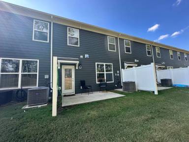 Main picture of 231 Hazel Ln