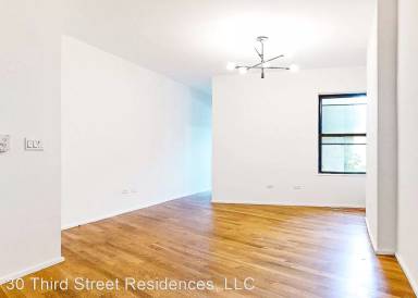 Main picture of 30 3rd St