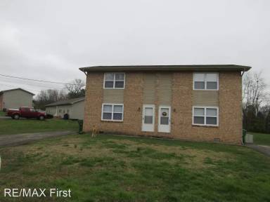 Main picture of 2301 Pinewood Dr