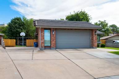 Main picture of 343 S 660 East Cir